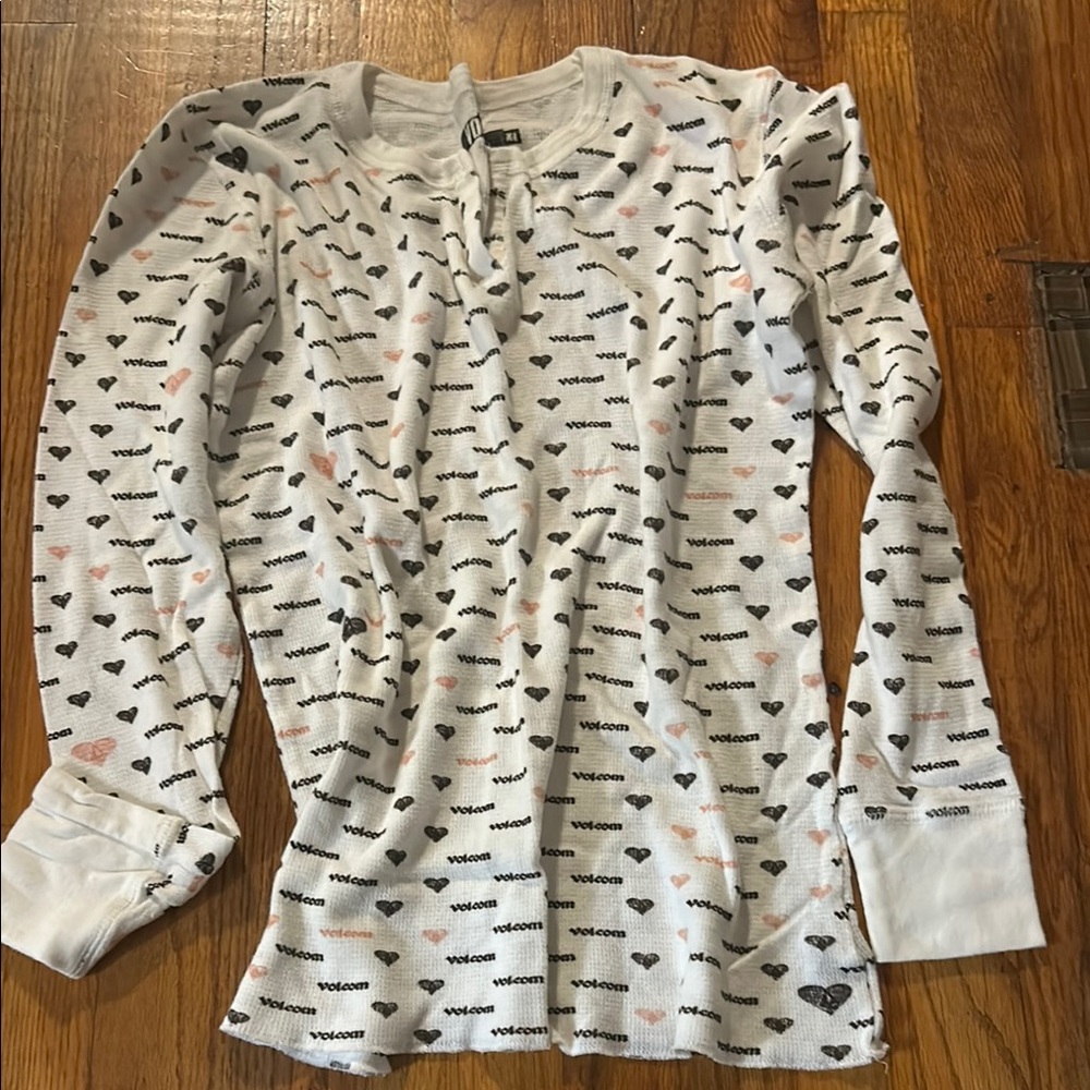 White womens Shirt with Pattern